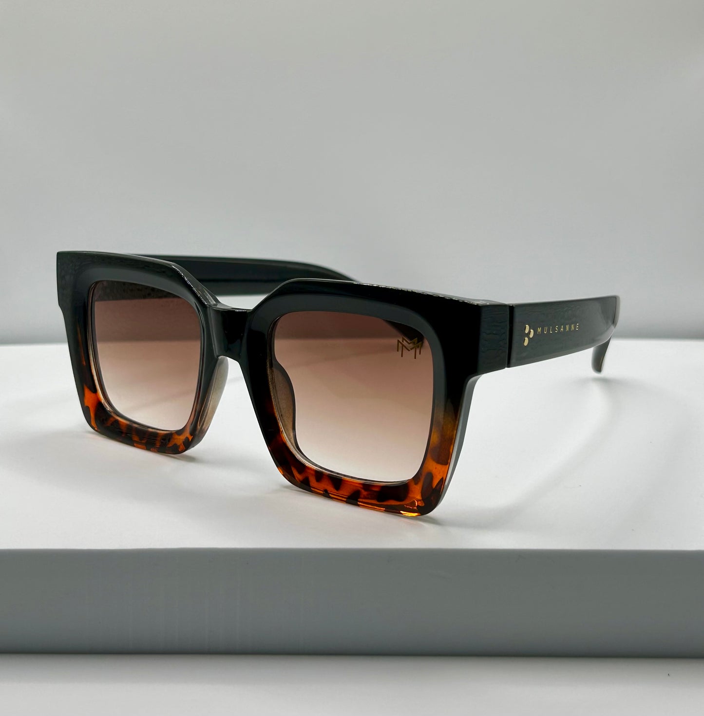 Black/Tortoise/Brown