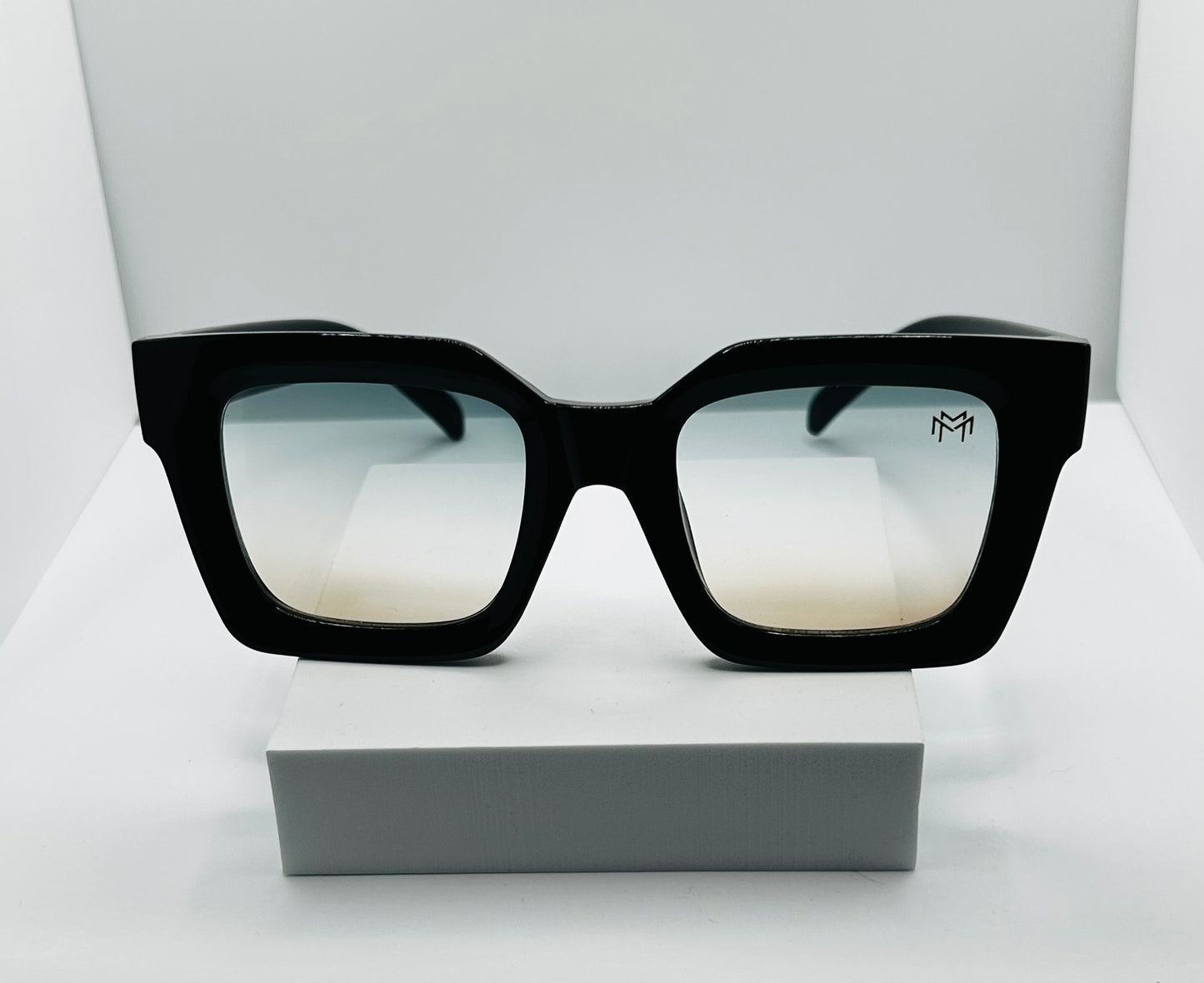 Black/Clear Blue Offset